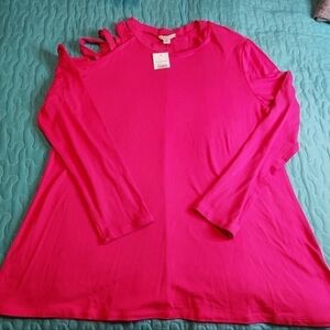 Cato est 1946 fuchsia love story top New med